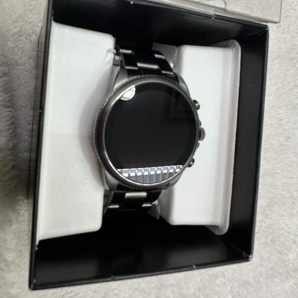 Fossil smart watch 6th generation - Picture 4 of 4